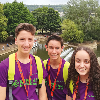 bath-estudiantes-newlan-estancias-escolares copia