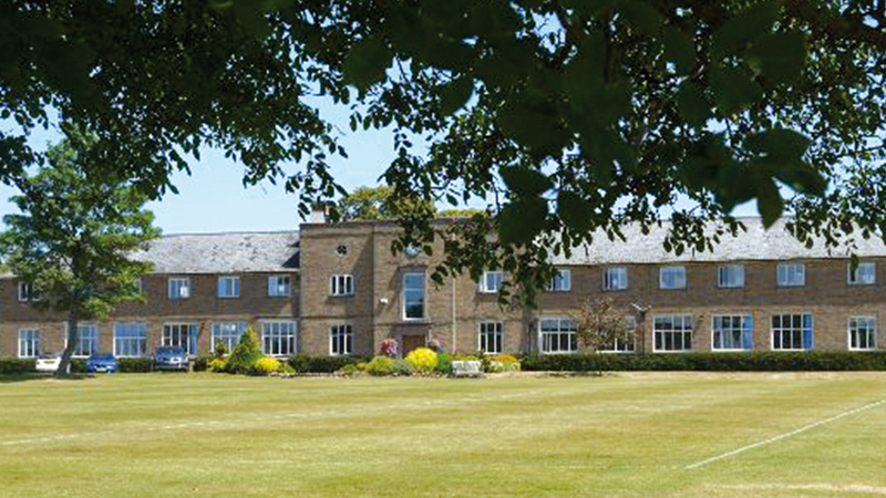 sibford-school-banbury-cabezal-verano